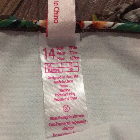 2CHILLIES St Barts Bottom Swimwear Size 10 US - Picture 2 of 5